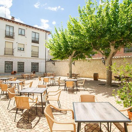 Azz Penafiel Las Claras Hotel & Spa Bagian luar foto