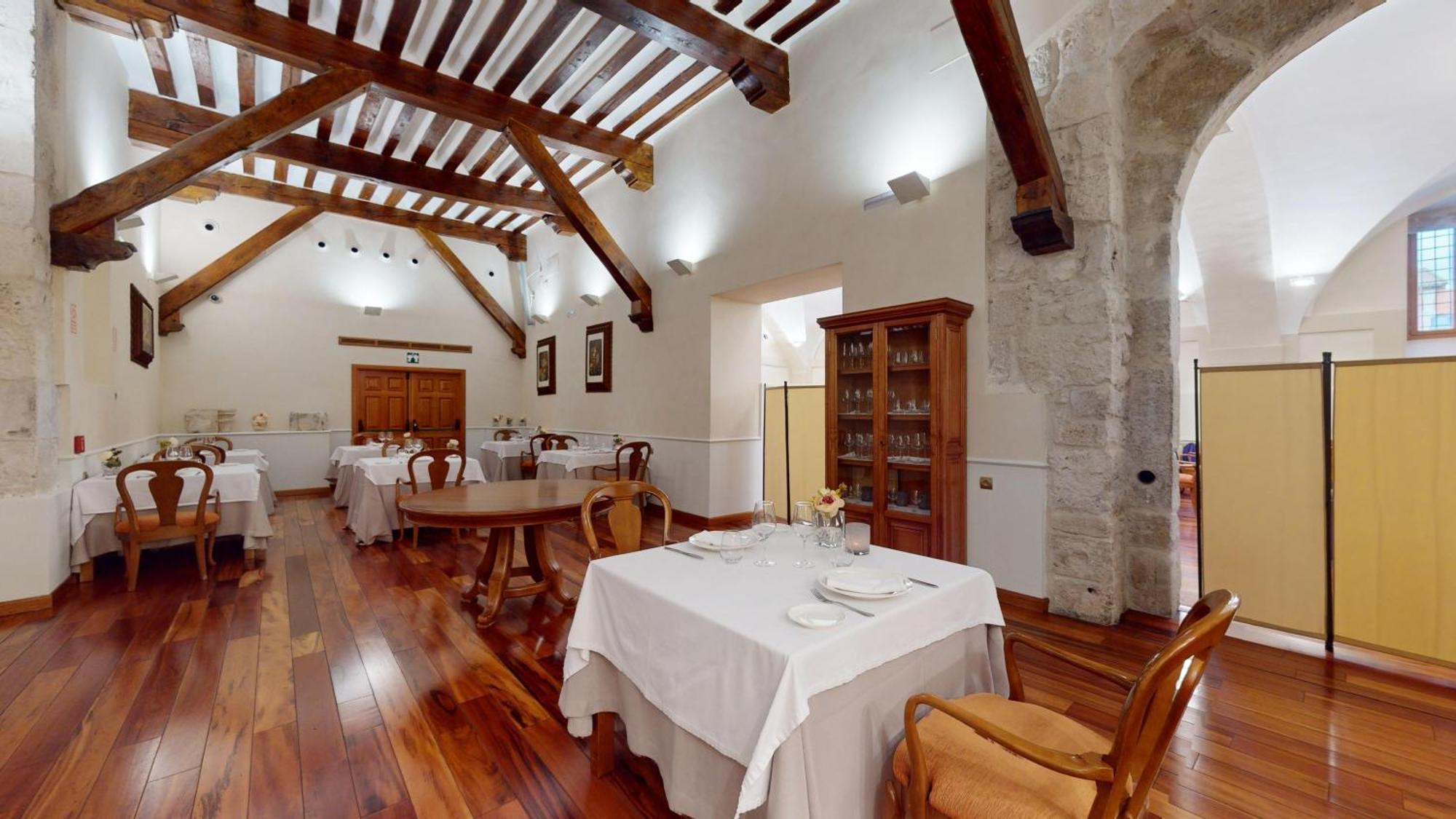 Azz Penafiel Las Claras Hotel & Spa Bagian luar foto