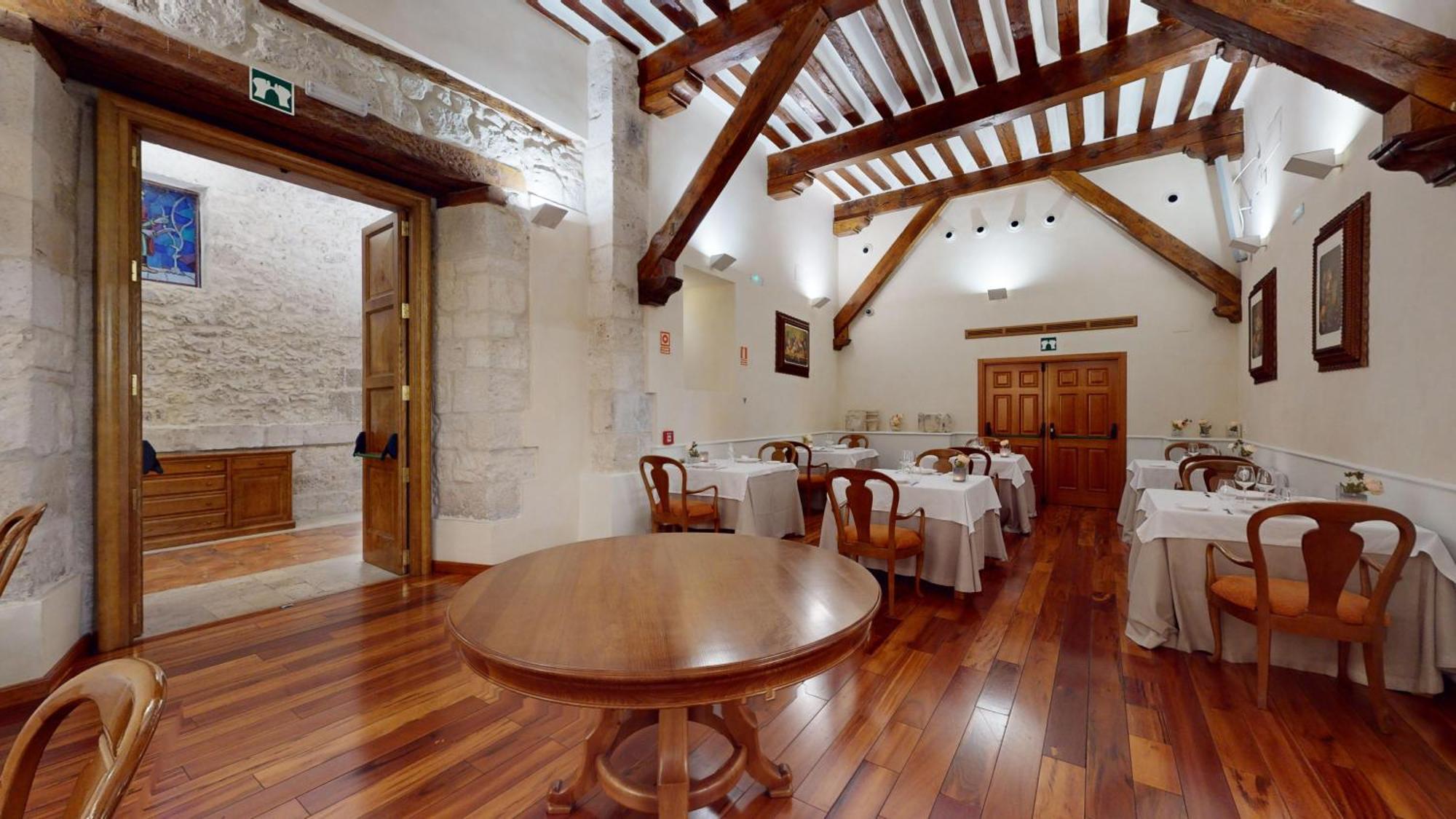 Azz Penafiel Las Claras Hotel & Spa Bagian luar foto